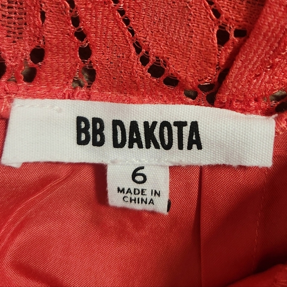 BB Dakota womens red vneck mini dress size 6 - Picture 7 of 7
